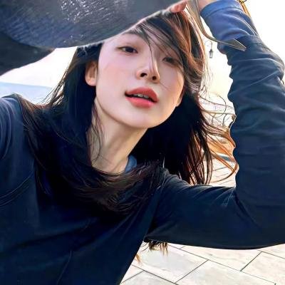 被退婚的我靠短剧逆袭成明星